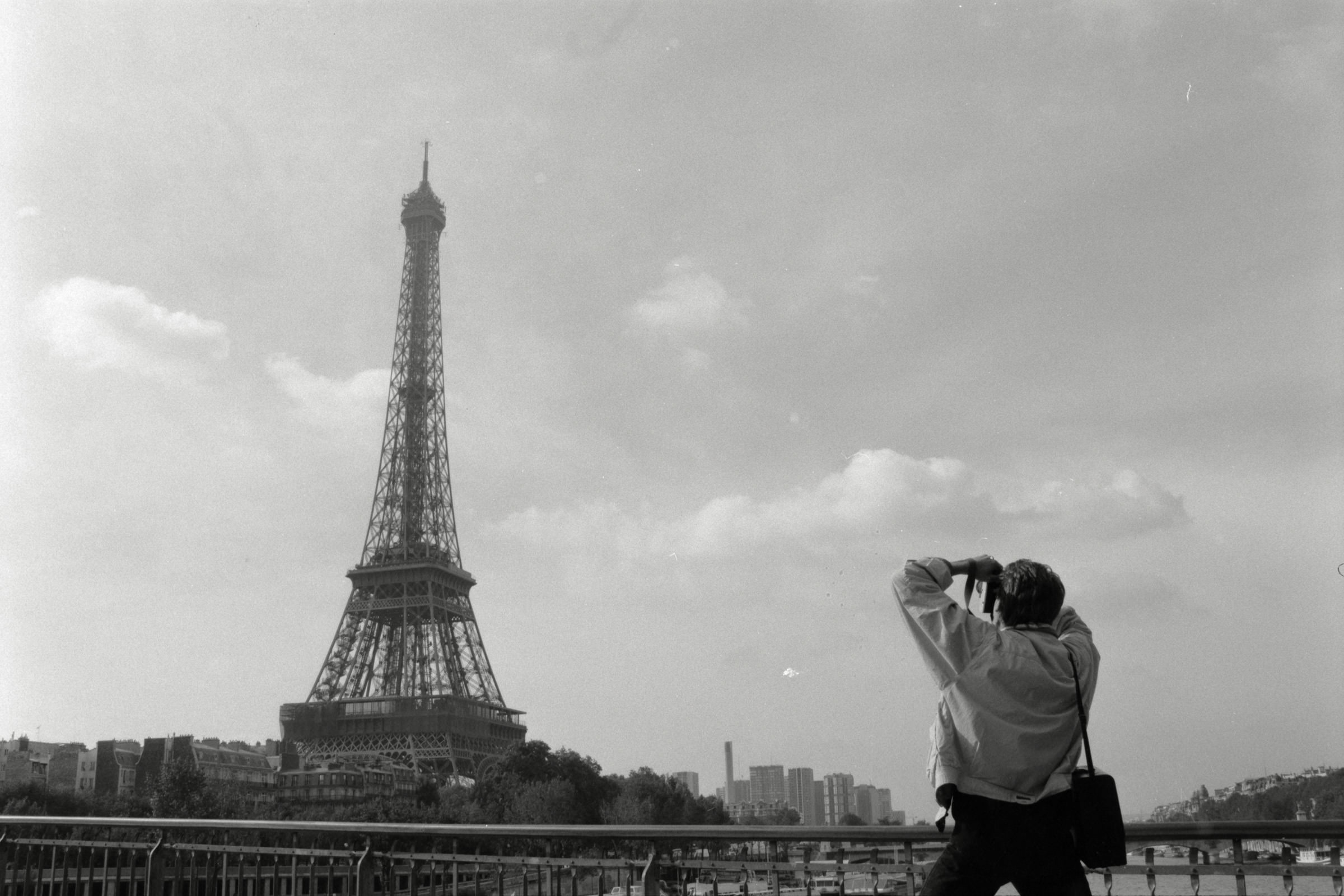 AHP F1990 09 002 sc250506 img36 NLP